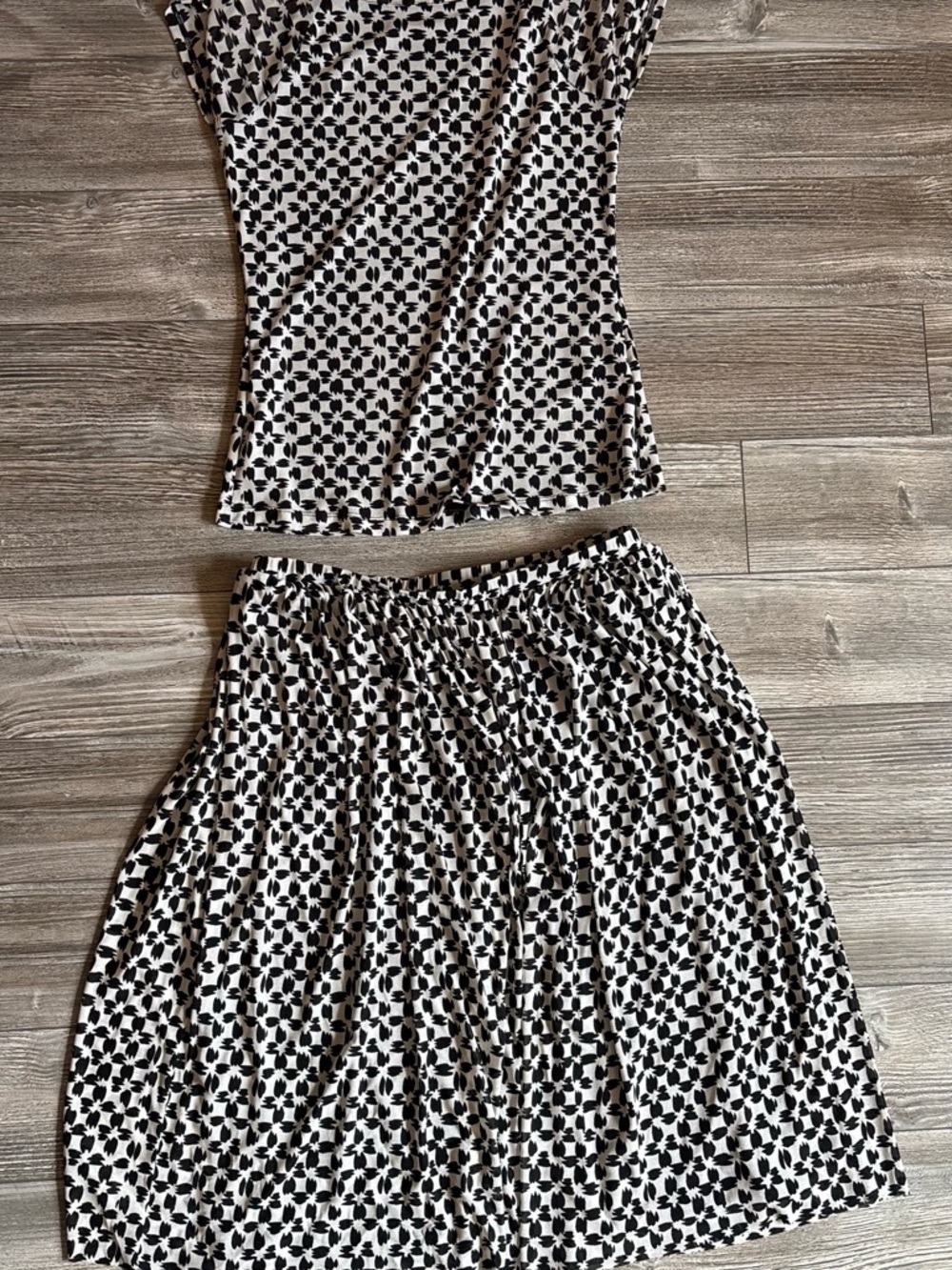 Vintage Cable & Gauge Black and White Geometric A-Line Skirt